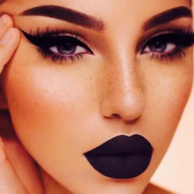 Hollywood Beauty Pro Hair/Makeup Artist