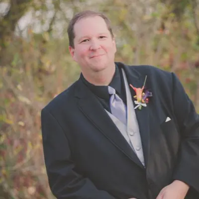 Daniel J Moyer