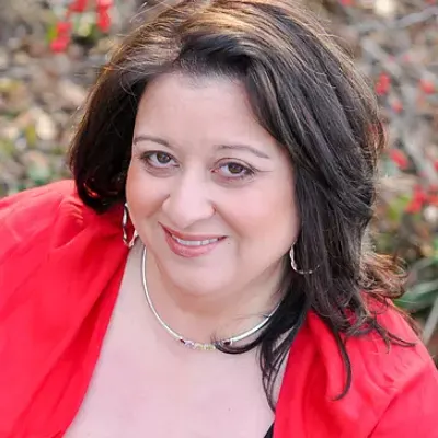 Angeliki Theoharis, Voice Teacher