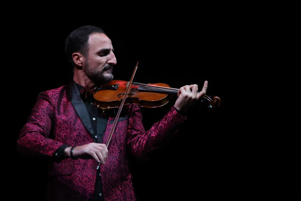Sam Arakelyan Music