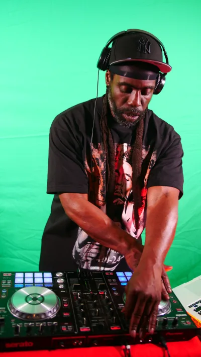 One Away SoundSystem DJ & Lighting