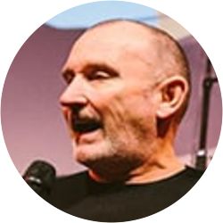 A portrait photo of Andy Hawthorne