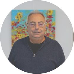 A portrait photo of Martyn Dunsford