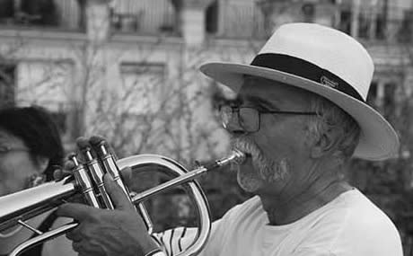 Péber Amāde photo