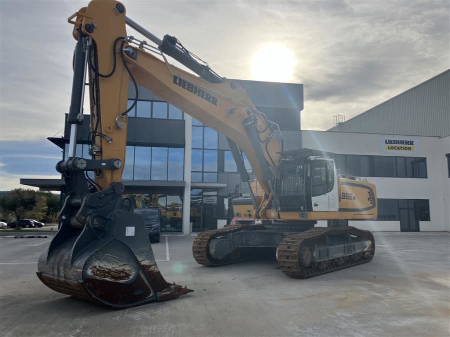 Liebherr r 966 shop