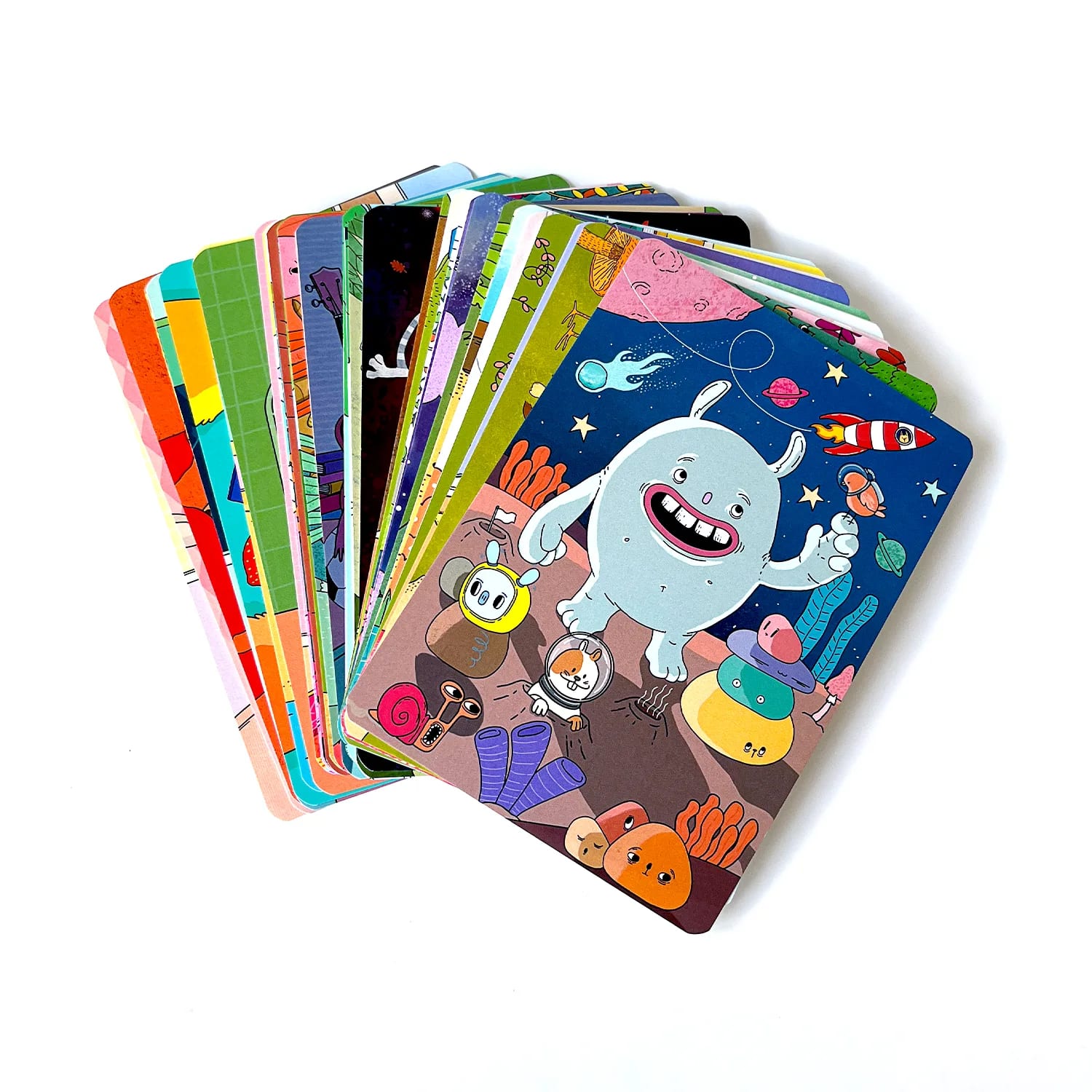 Tarinakortit - kuvakortit luovaan tarinankerrontaan. Tarinakortit on kokoelma kauniisti kuvitettuja kortteja, jotka tempaisevat käyttäjänsä luovan tarinankerronnan ihmeelliseen maailmaan.