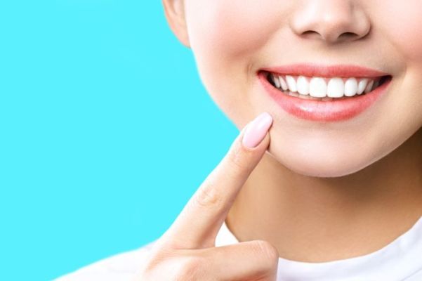 Dentist teeth whitening