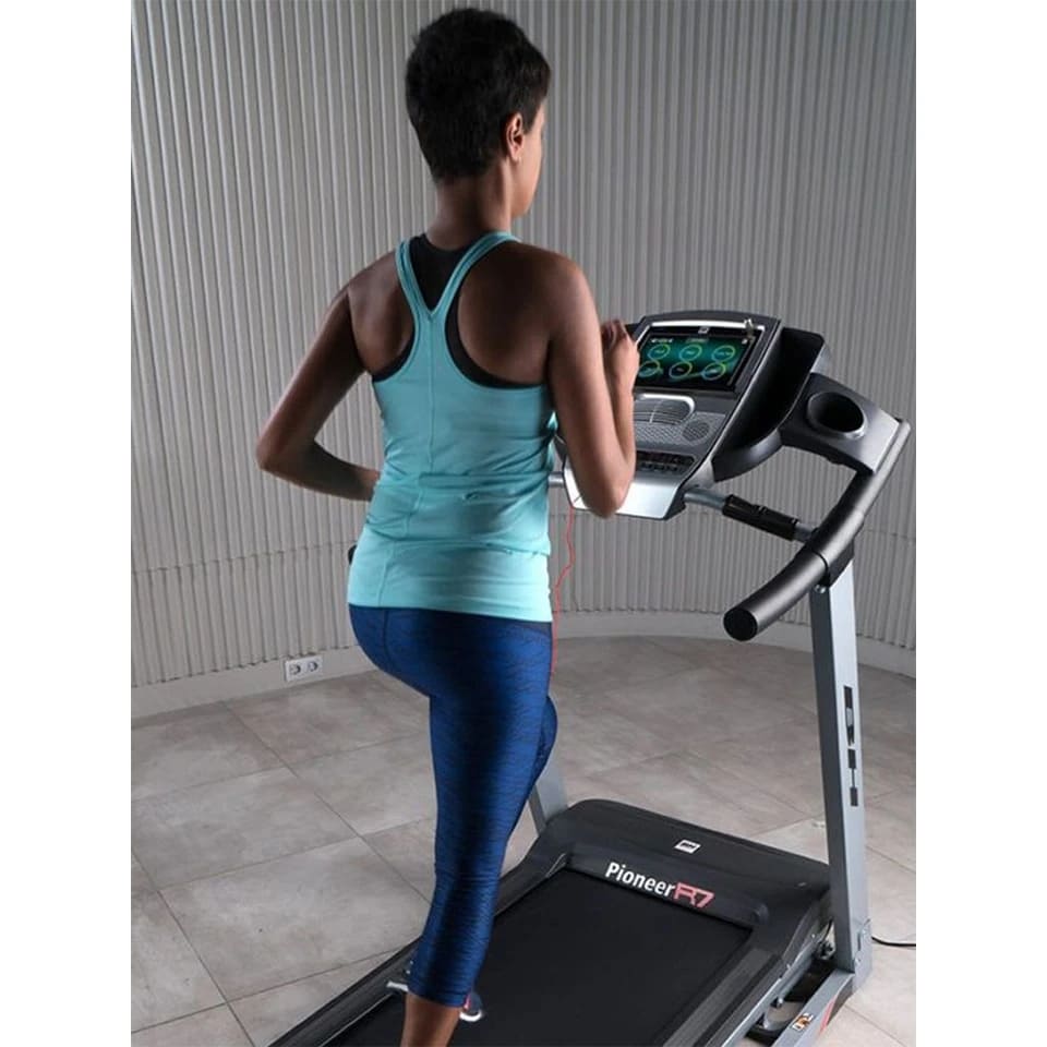 Buy Bh Fitness Treadmill Pioneer R7 TFT G6586TFT Online at Best