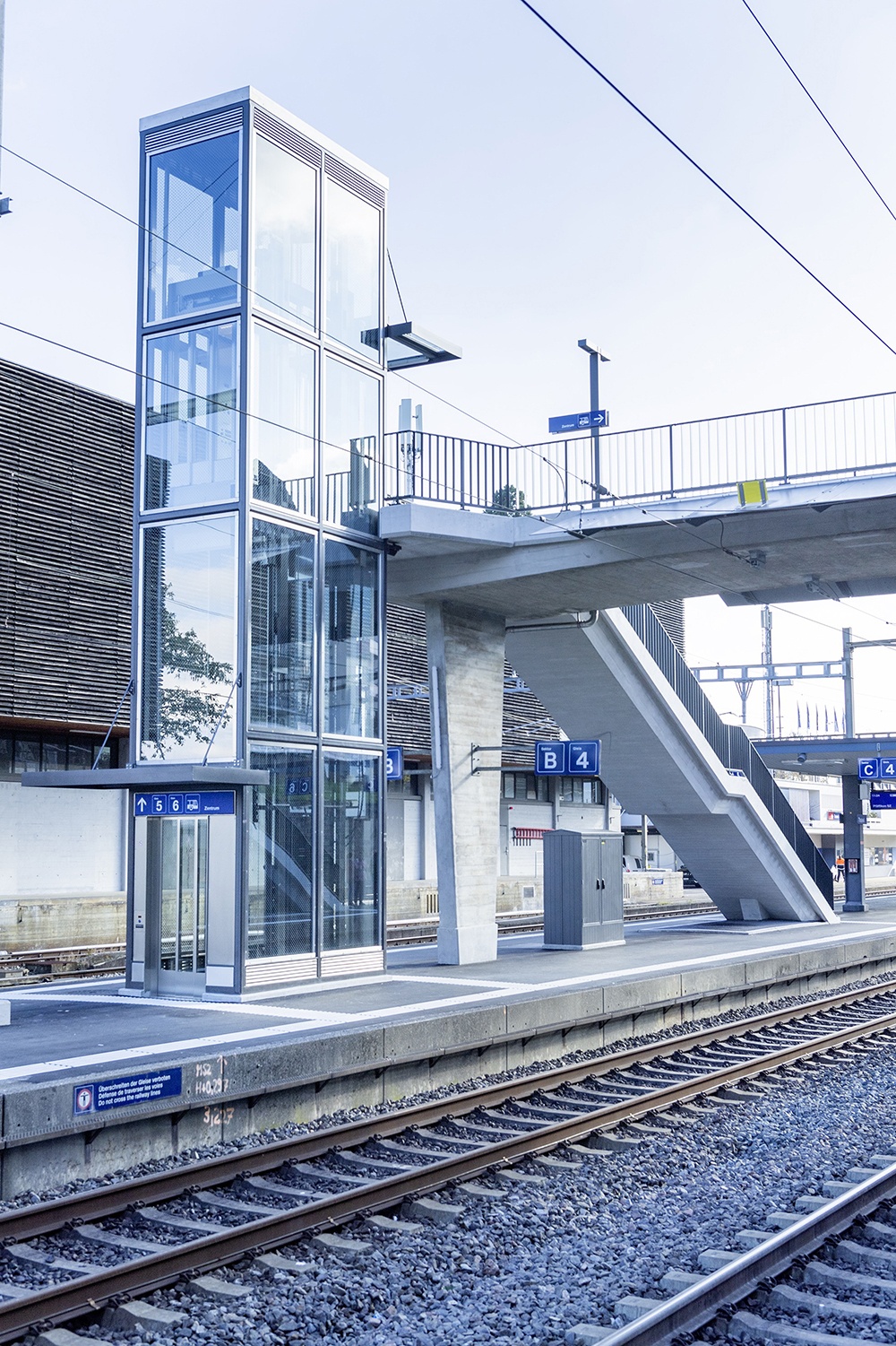SBB Thalwil – Accesso ai marciapiedi su misura
