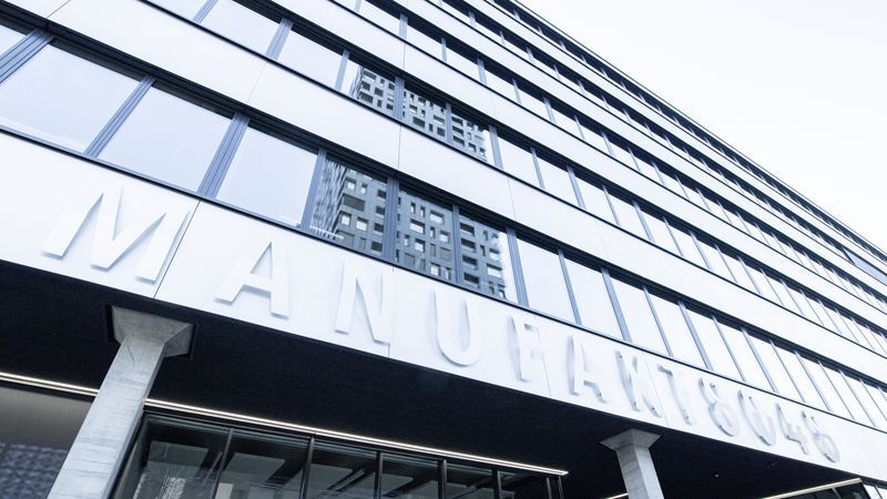 Cinq ascenseurs AS pour l’immeuble commercial ‹Manufakt 8048›