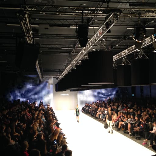 Gombold Újra! - 2015 cover image