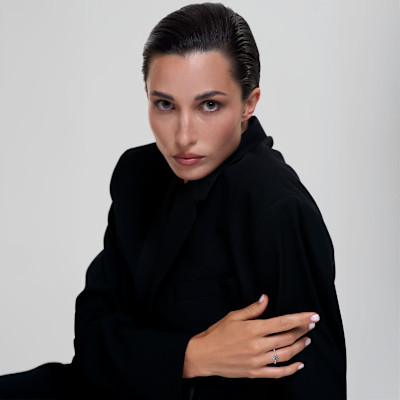 Ring in 18kt wit goud met blauwe saffier - R2996MW135 Ring in 18kt wit goud met blauwe saffier - R2996MW135