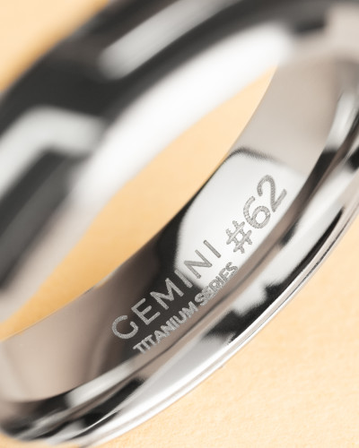 Gemini - Ring in titanium met carbon - REX01-64