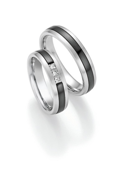Ruesch Collection - Set ringen op bestelling in 14kt goud met zwart zirkonium - 14/10010-050 - 14/10020-050 Ruesch Collection - Set ringen op bestelling in 14kt goud met zwart zirkonium - 14/10010-050 - 14/10020-050