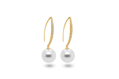 Oorhangers 18kt geel goud bezet met briljant en met een parel onderaan - 38-00380-2270 Oorhangers 18kt geel goud bezet met briljant en met een parel onderaan - 38-00380-2270