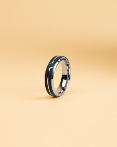 Gemini - Ring in titanium met carbon - REX01-64 Gemini - Ring in titanium met carbon - REX01-64