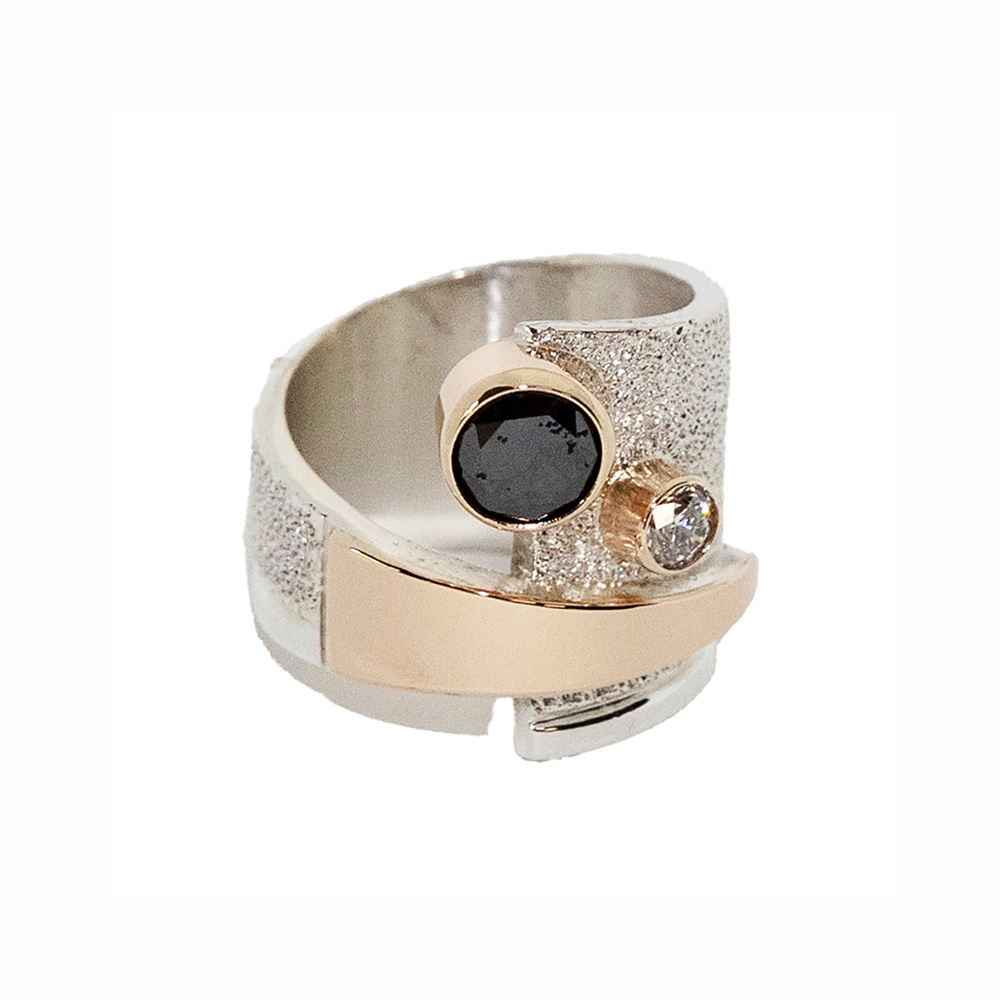 SILVER/GOLD BLACK & WHITE DIAMONDS WRAP RING-7 SILVER/GOLD BLACK & WHITE DIAMONDS WRAP RING-7