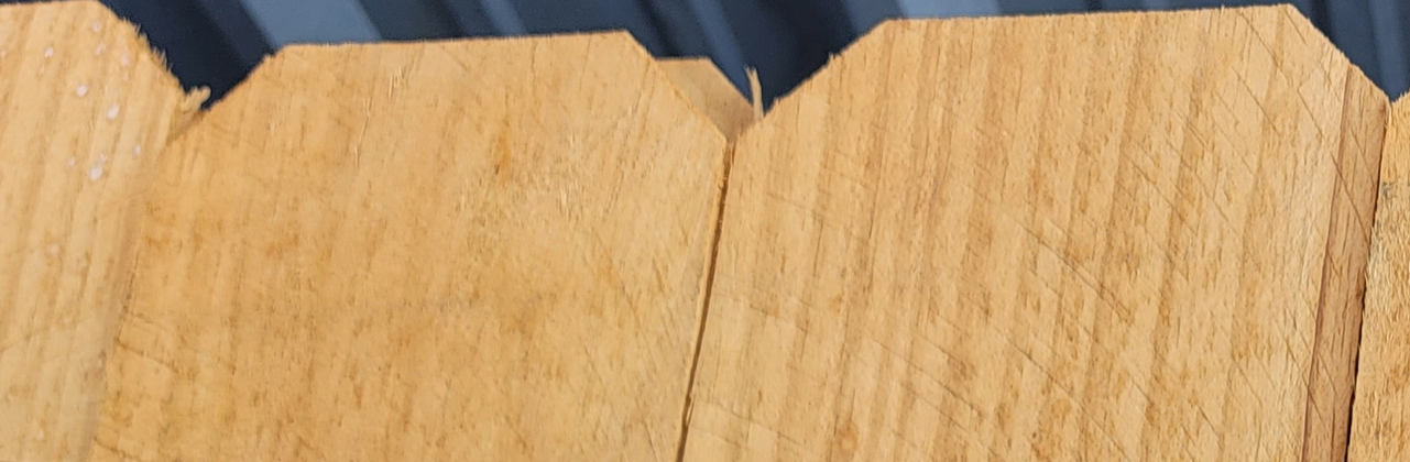 1" x 6" x 6' Color Pro Dog Ear Picket
