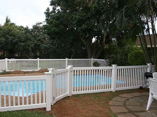 Ares 4' x 8' Closed Top White Section