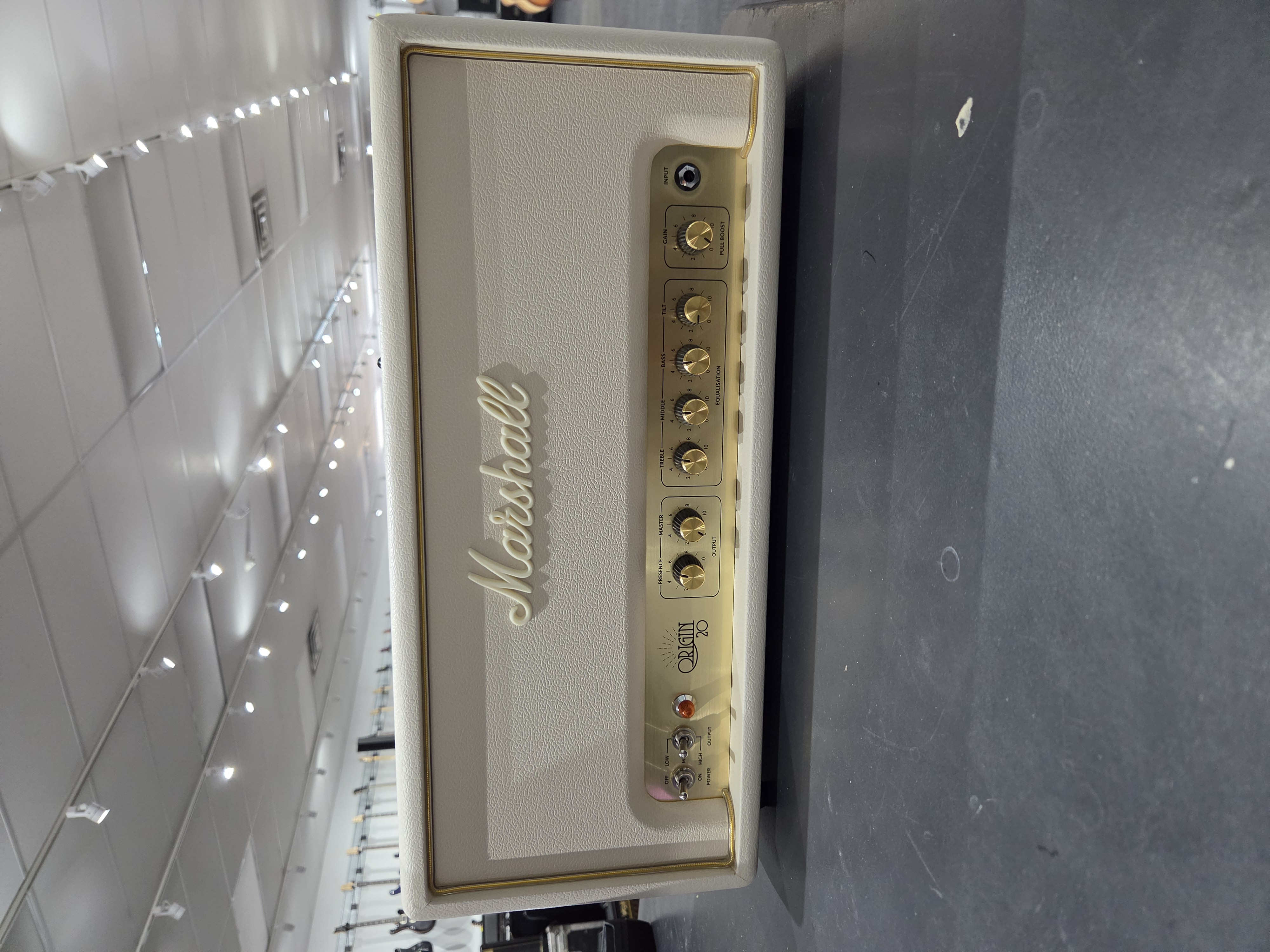Used Marshall Origin 20w amplifier head white