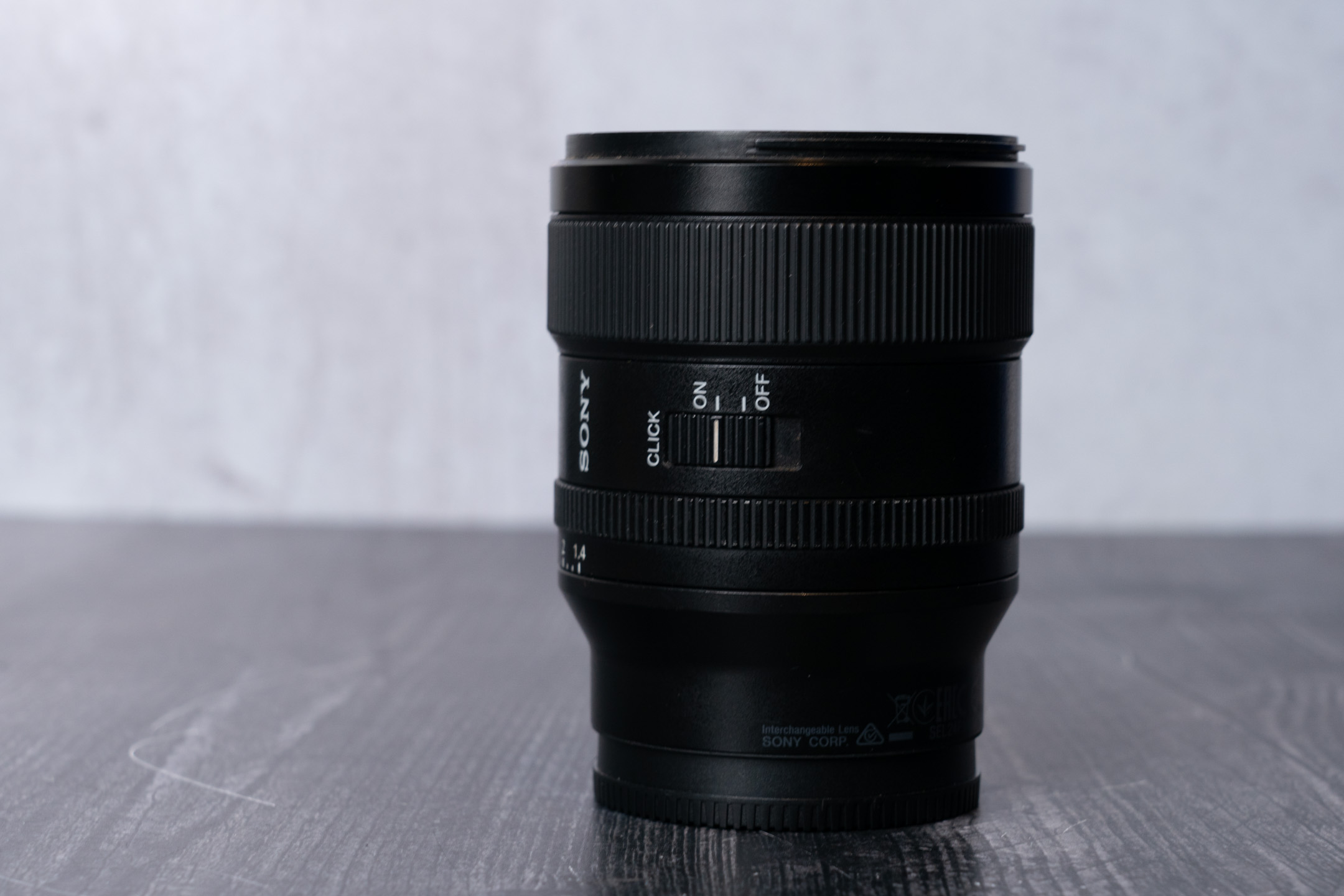 Sony SEL24F14GM — image 2