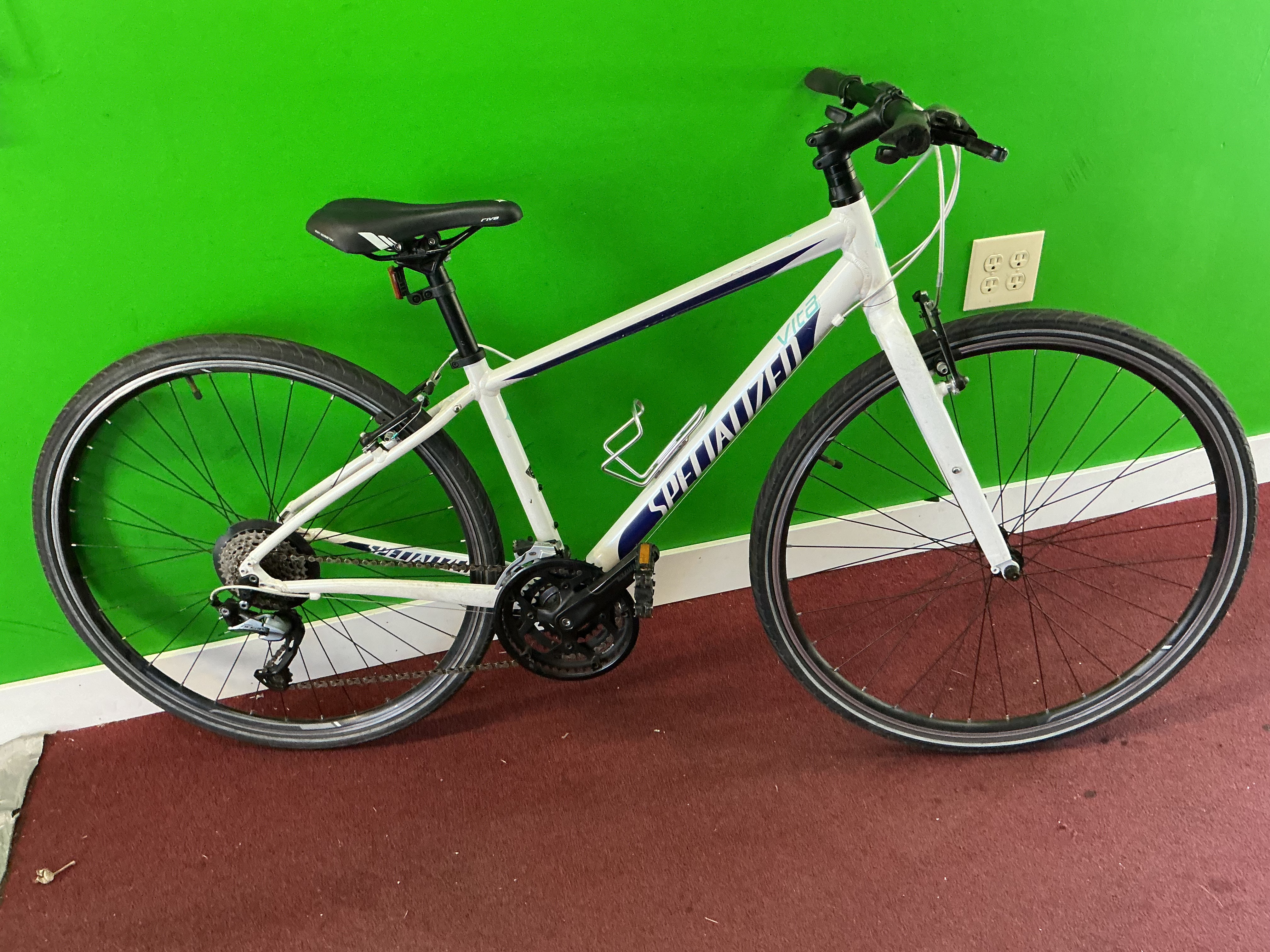 Used Specialized VITA White Hybrid  Medium