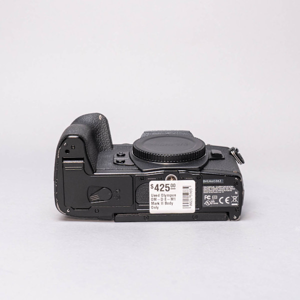 thumbnail-2 for Olympus OM-D E-M1 Mark II Body Only
