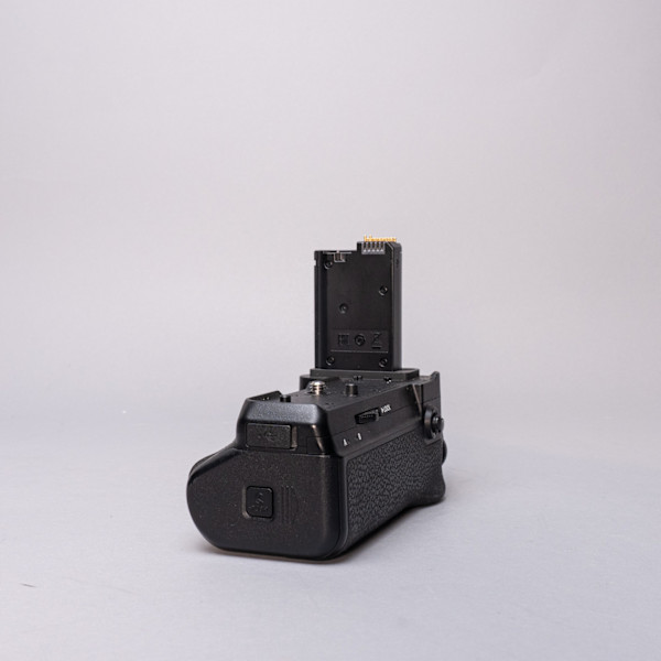 Used Nikon MB-N11 Battery Grip w/Original Box
