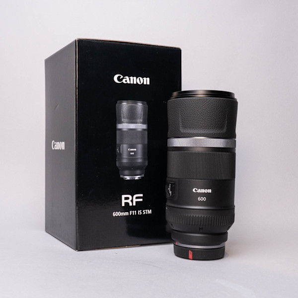 thumbnail-3 for Canon RF 600mm f/11 IS STM Lens w/Original Box