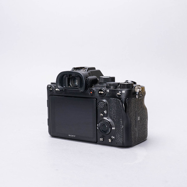 thumbnail-6 for Sony A7R IV Body Only **HIGH SHUTTER COUNT**