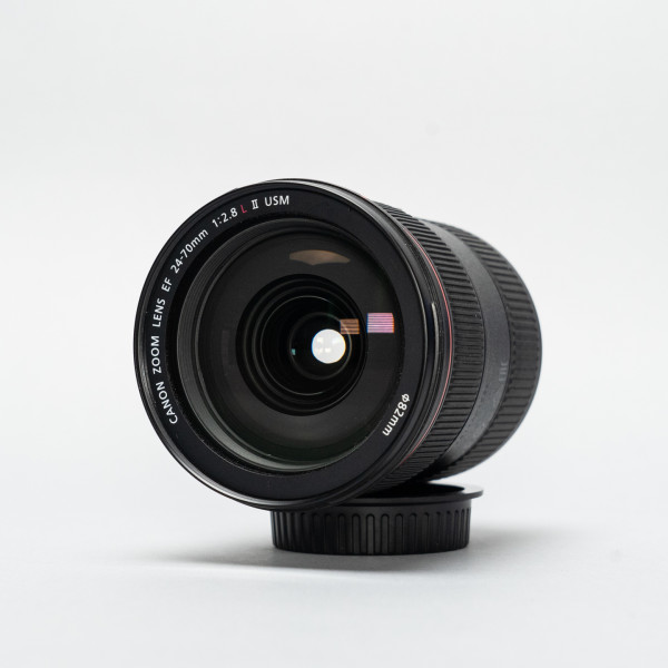 thumbnail-3 for Used Canon EF 24-70mm f/2.8 L II Lens w/Hood