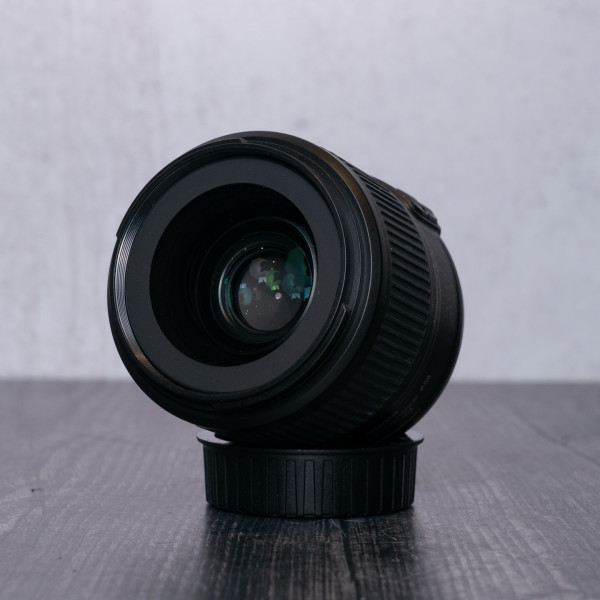 thumbnail-0 for Used Nikon AF-S 35mm f/1.8 G ED Lens w/Hood