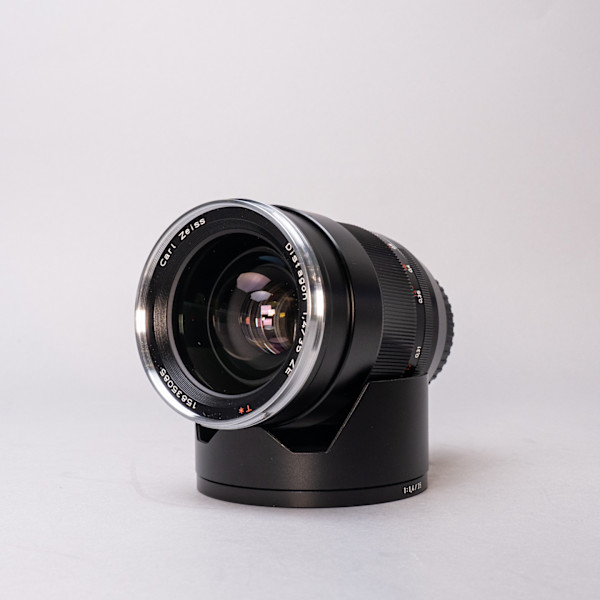 thumbnail-1 for Zeiss Distagon T* 35mm f/1.4 ZE for Canon EF