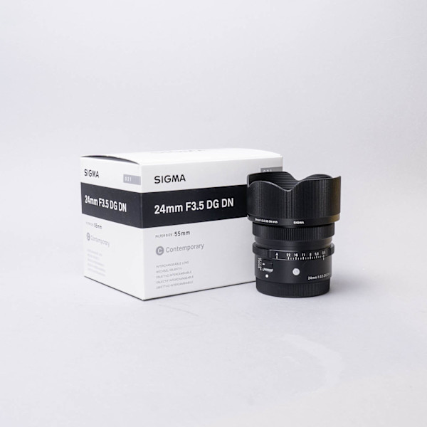 24mm F3.5 Contemporary DG DN for Sony E mount w/Hood + Original Box