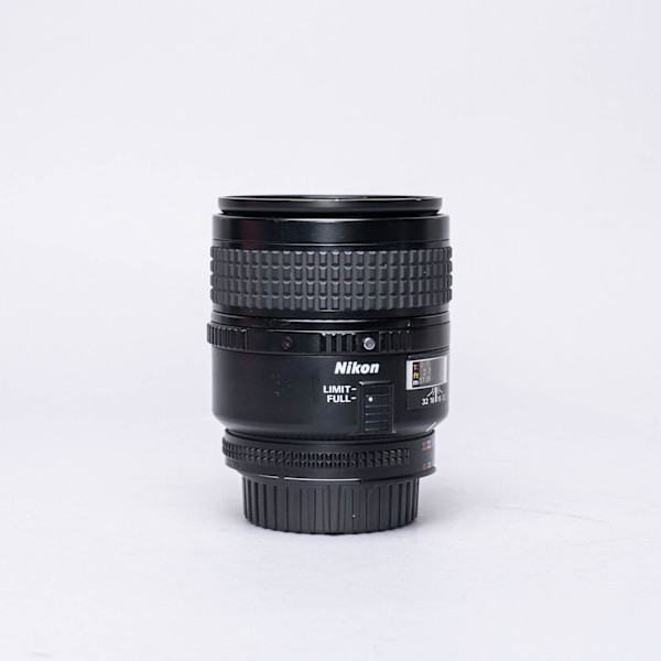 thumbnail-2 for Used Nikon 60mm f/2.8 D Micro Lens