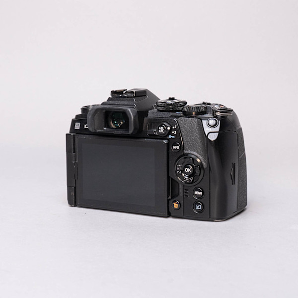 thumbnail-3 for Olympus OM-D E-M1 Mark II Body Only