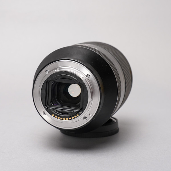 thumbnail-4 for Sony FE 24-240mm F/3.5-6.3 Lens w/Hood