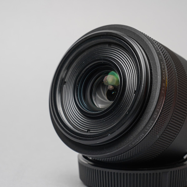 thumbnail-4 for Canon RF 35mm f/1.8 Macro IS  STM Lens