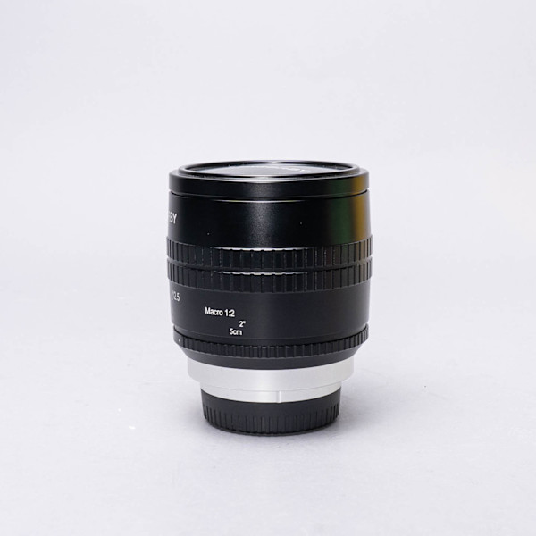 thumbnail-3 for Lensbaby Velvet 28mm f/2.5 Lens for Fuji X w/Original Box