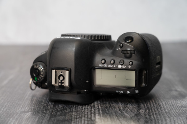 thumbnail-4 for Used Canon 5D Mark IV Body Only