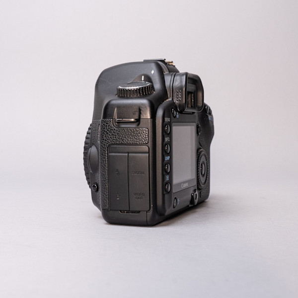 thumbnail-2 for Canon EOS 5D Body Only