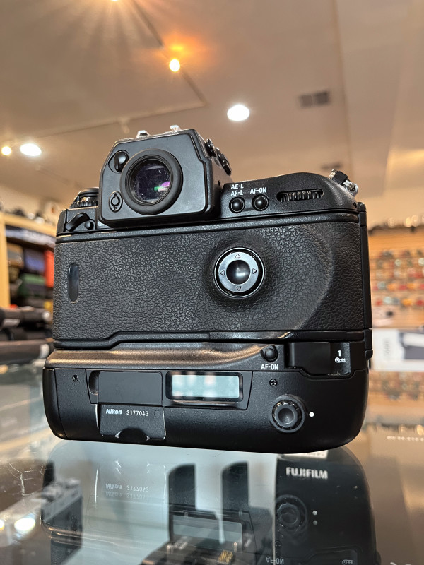 thumbnail-1 for Used Nikon F5 Body Only