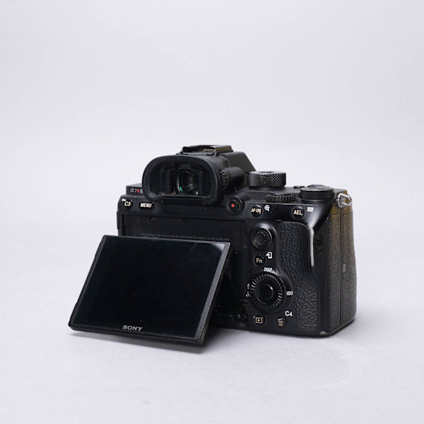 thumbnail-4 for Sony A7R III Body Only