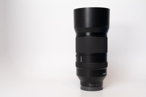 thumbnail-4 for Used Sony FE 70-300mm f/4.5-6.3 G OSS Lens w/Hood