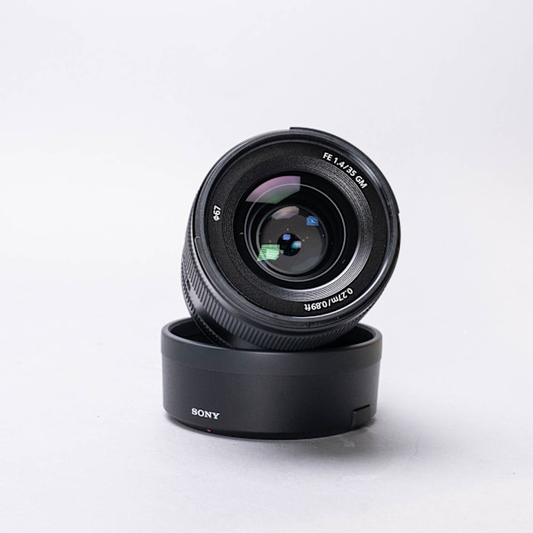 thumbnail-4 for Sony FE 35mm f/1.4 GM Lens w/Hood