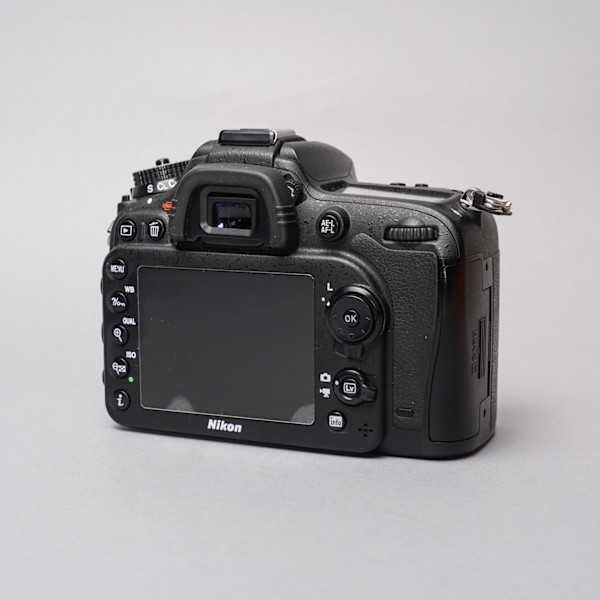 thumbnail-1 for Nikon D7100 Body Only