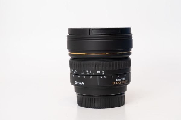 Used Sigma EX 8mm f/3.5 DG for Nikon DX