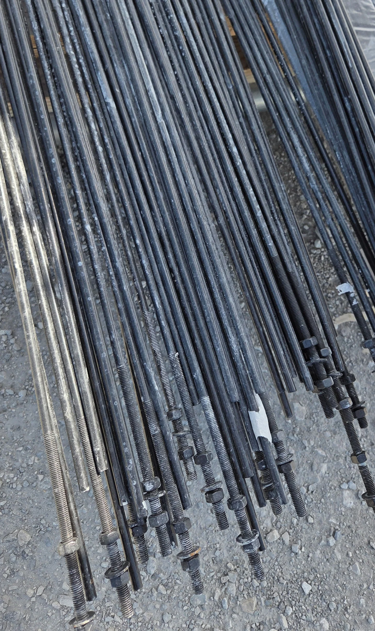 3/8"x15' Threaded Truss Rod Black