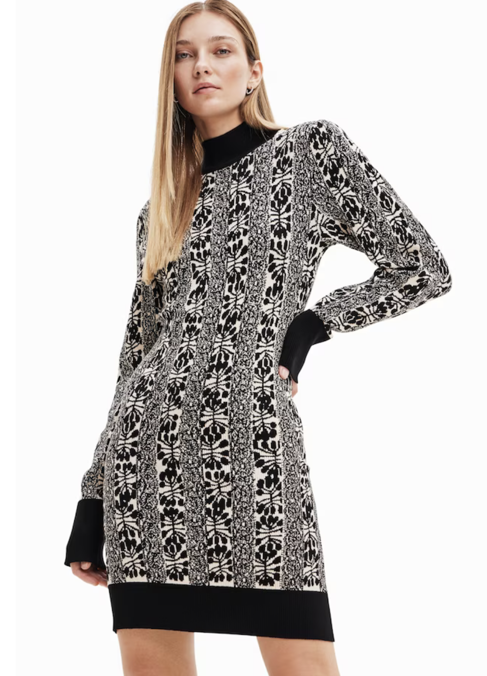 Robe Lacroix noir et blanc 23WWVF01 - DESIGUAL XS