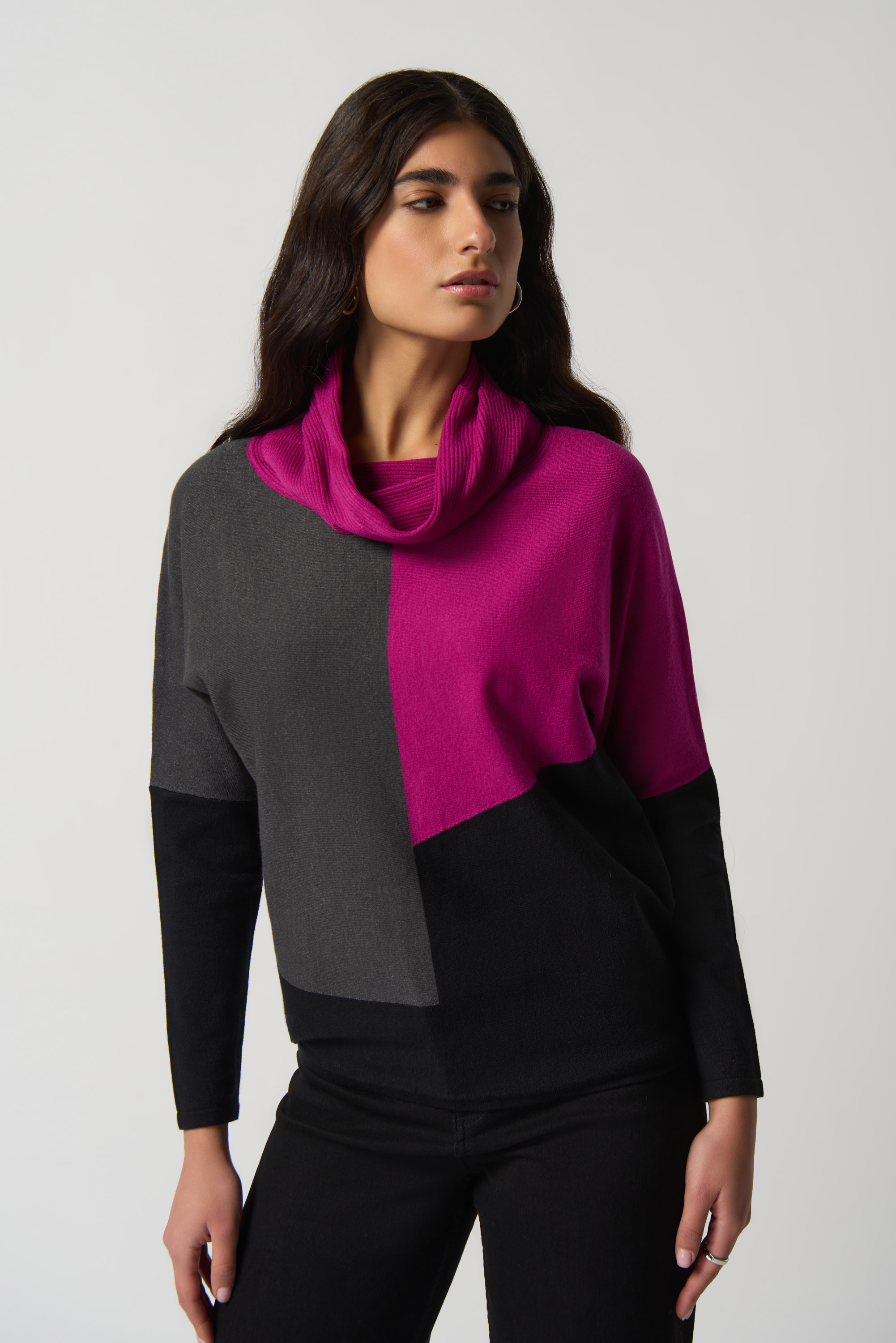 Tricot à encolure bénitier et couleurs contrasté - JOSPEH RIBKOFF 